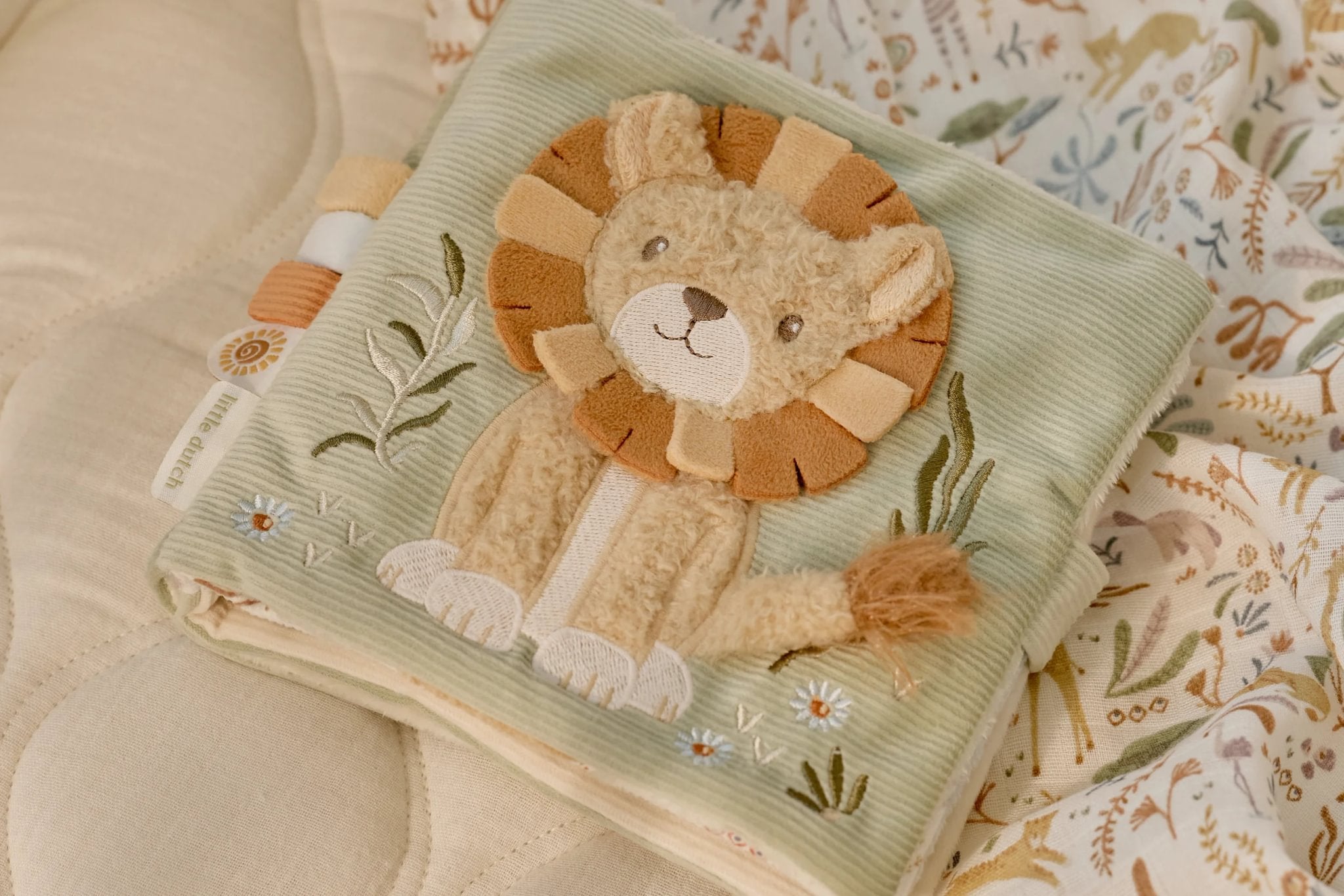Little Dutch Stoffbuch "Safari Friends"